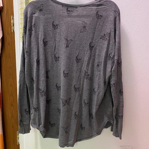 Skull Cashmere Cotton V-neck Large skulls butterflies hummingbirds flowers - Picture 2 of 8